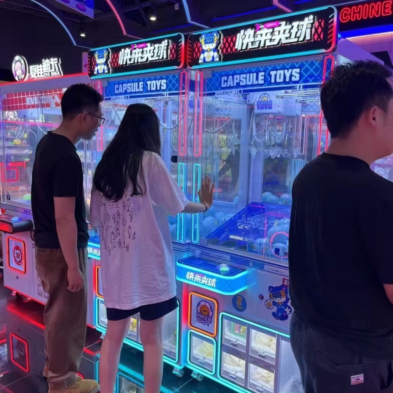 Capsule Toys Claw Machine Cran - огляд і ціна Arcade Prize Vending Machine